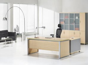 廈門益輝辦公家具廠 專業(yè)定制班臺桌椅，打造優(yōu)質(zhì)辦公環(huán)境